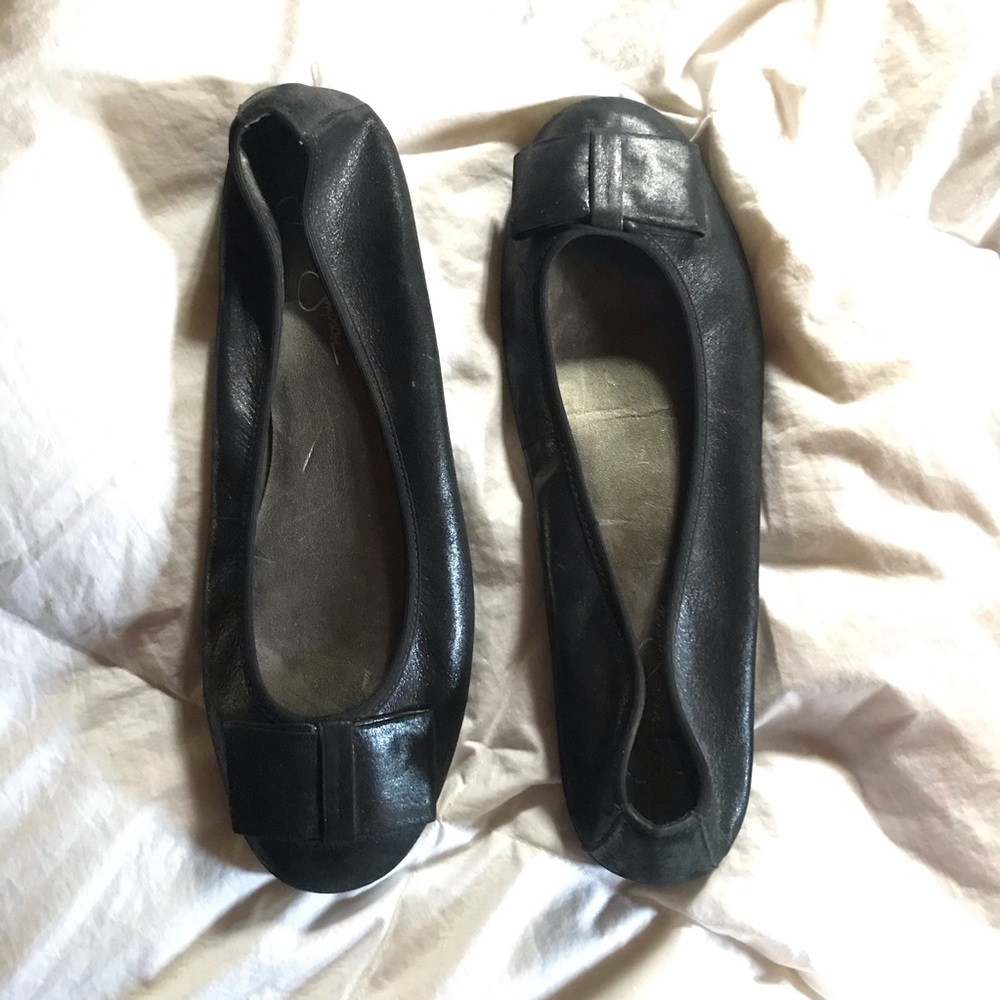 Black flats with bow